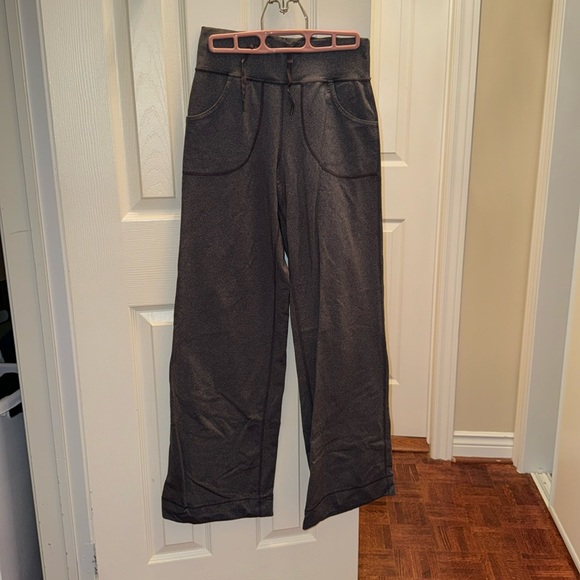 Lululemon Wide Leg Grey Pant - Picture 1 of 6